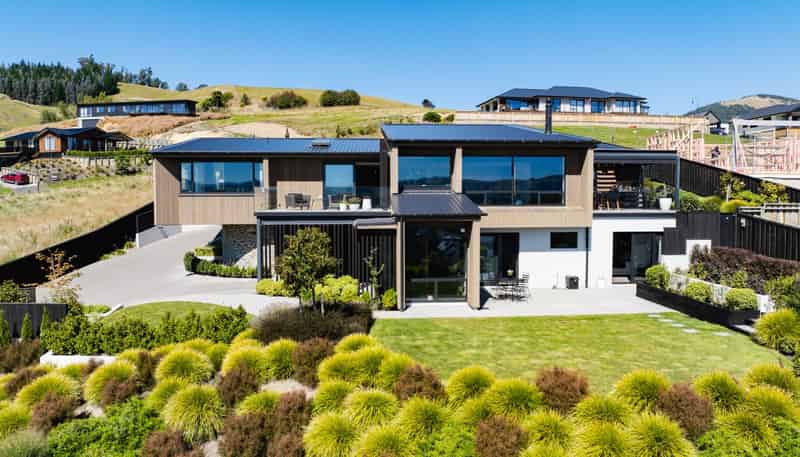 3 and 5 Jocelyn Way, Mosgiel