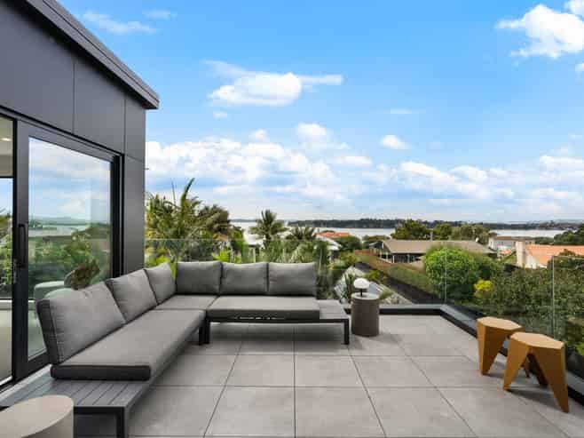 298A Riddell Road, Glendowie