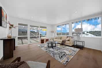 9 Colmar Road, Mellons Bay