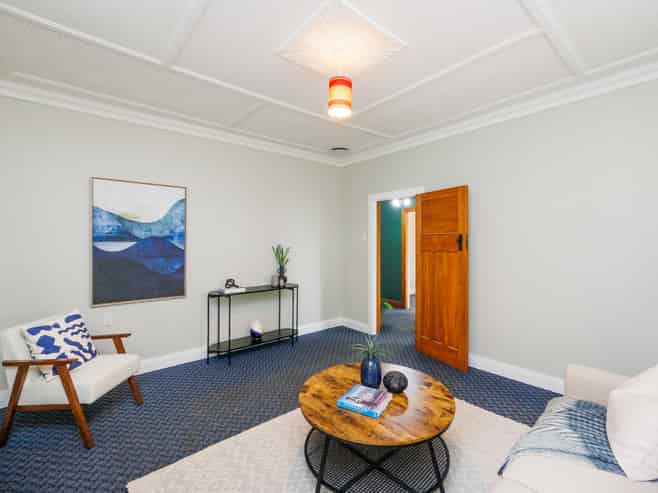 8 Guy Avenue, Takaro