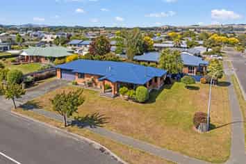 12 Jackson Street, Te Anau