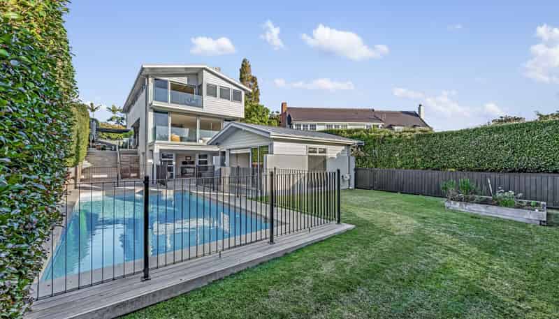 35 Brilliant Street, St Heliers