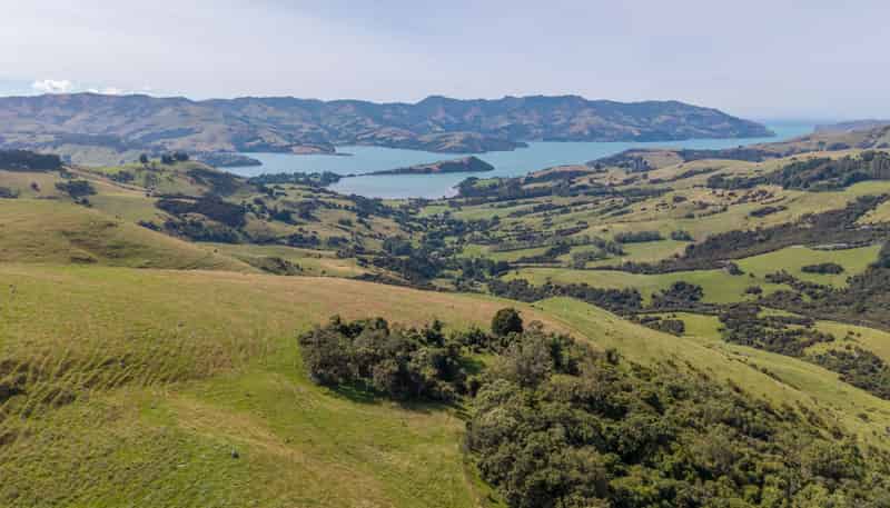 175 Barrys Bay Valley Road, Duvauchelle