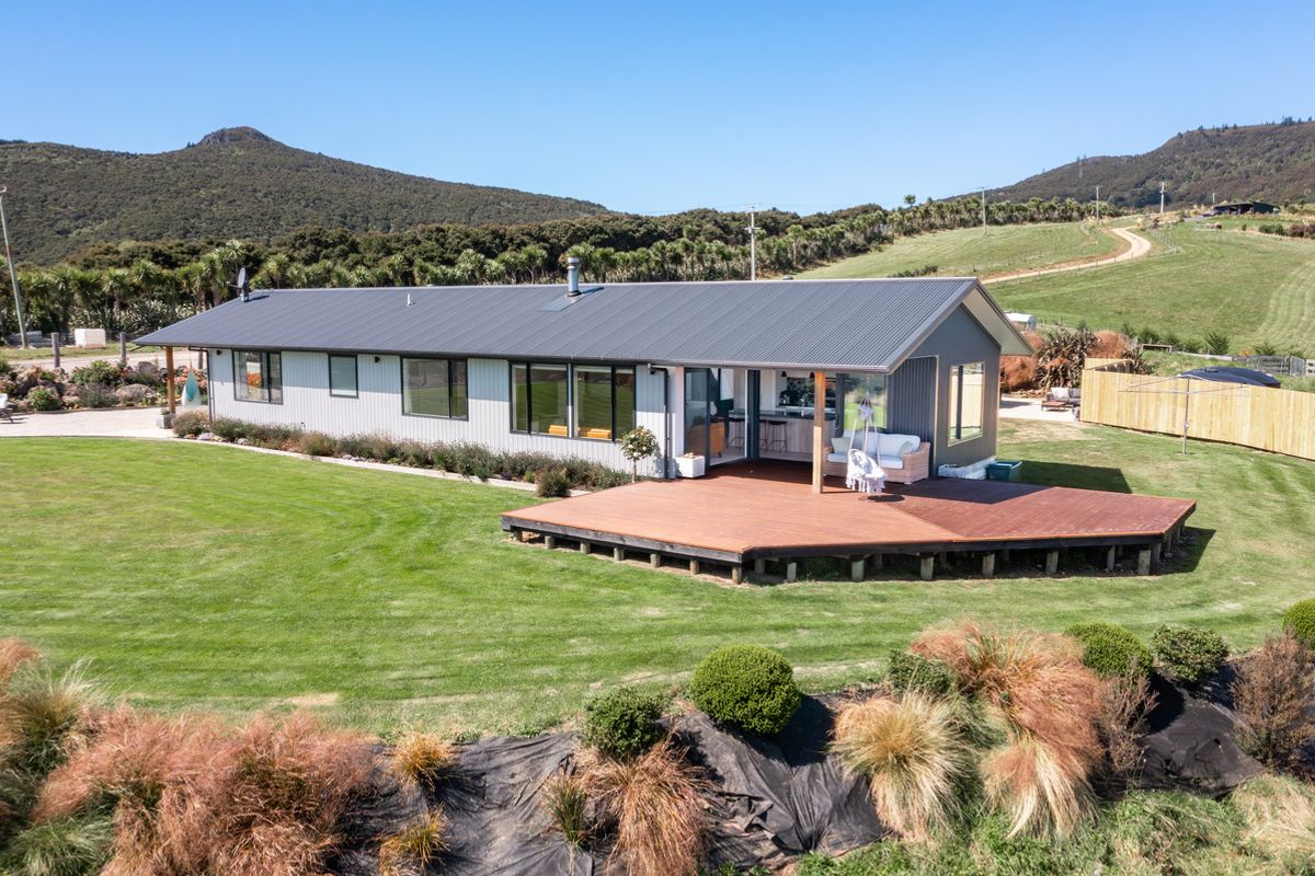Lifestyle Living with Spectacular Blueskin Bay Views - Widok 4