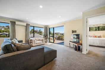 6 olivias Place, Stoke