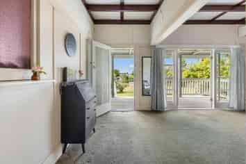 27 Pakeha Street, Matata