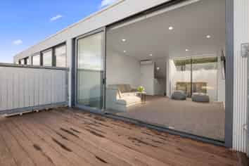 15 The Boardwalk, Freemans Bay