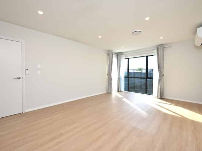 11A Doughty Place, Otara