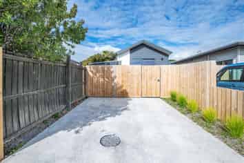  18 Matlock Street, Woolston