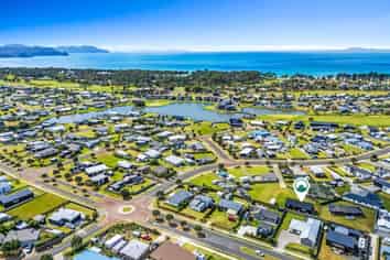 110 Ngaio Drive, Matarangi