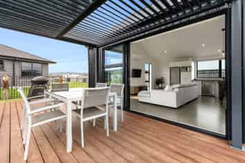 110 Ngaio Drive, Matarangi