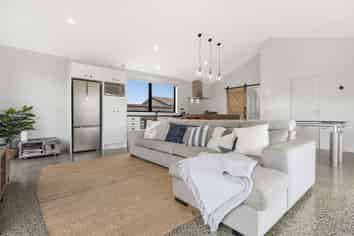 110 Ngaio Drive, Matarangi