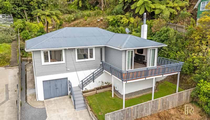16 Wilfred Street, Tawa