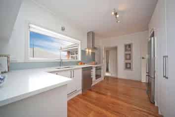 11 Korokino, Greenlane