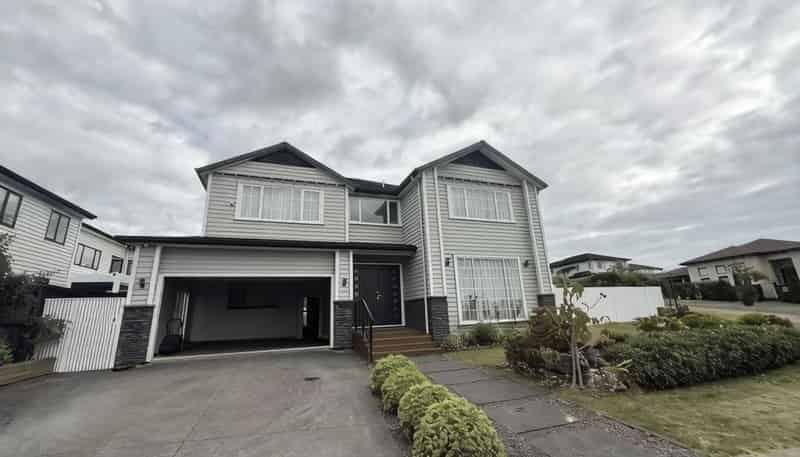 129 Colonial Drive, Silverdale