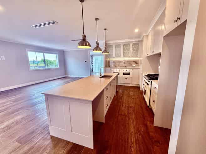 129 Colonial Drive, Silverdale