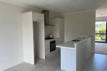  39 Matairangi Avenue, Totara Heights