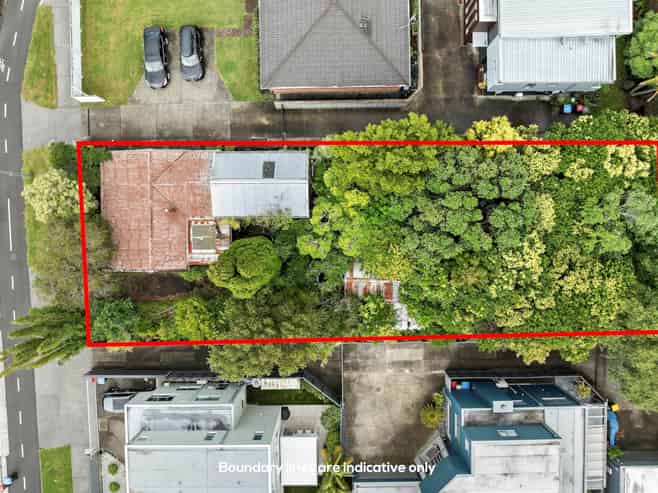 243 Meola Road, Point Chevalier