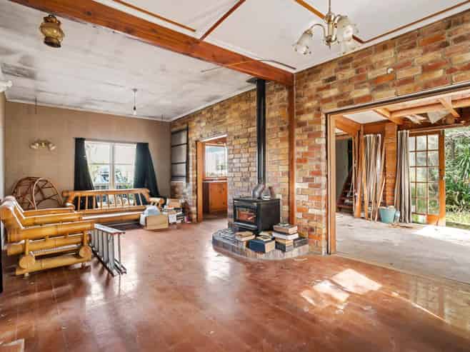 243 Meola Road, Point Chevalier