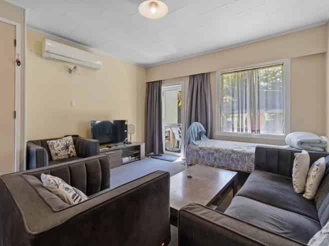 2/441 Dominion Road, Mount Eden