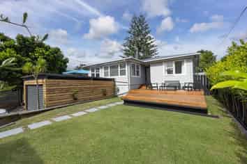 23 Lowtherhurst Road, Massey