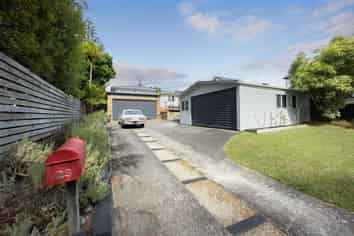 23 Lowtherhurst Road, Massey