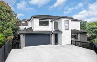 10A Regia Close, Half Moon Bay