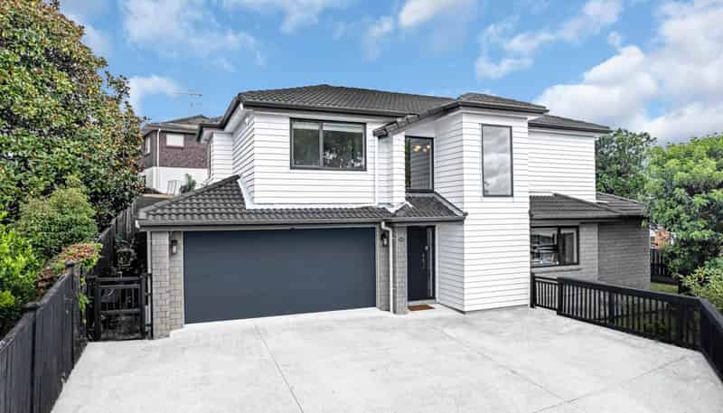 10A Regia Close, Half Moon Bay