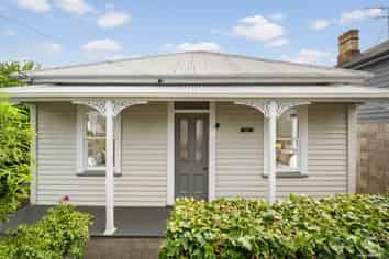 25 Second Avenue, Kingsland