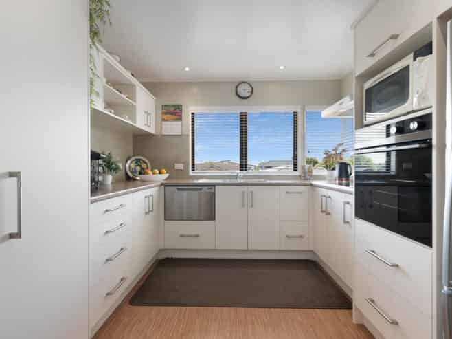 1/30 Rushgreen Avenue, Papakura