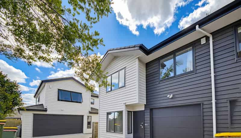 160D Hill Road, The Gardens