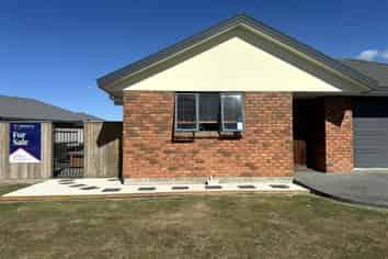 42  Peter Hall Drive, Kelvin Grove