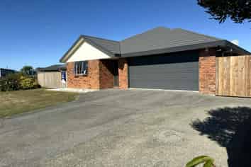 42  Peter Hall Drive, Kelvin Grove