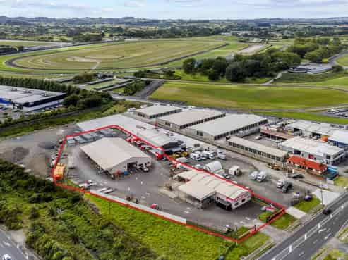 Multinational tenant 'Kennards Hire'