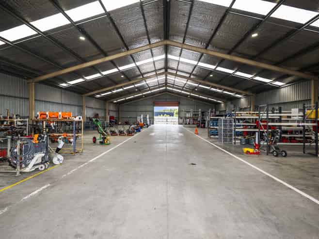 Multinational tenant 'Kennards Hire'