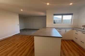 4/57 Dundas Road, Sanson