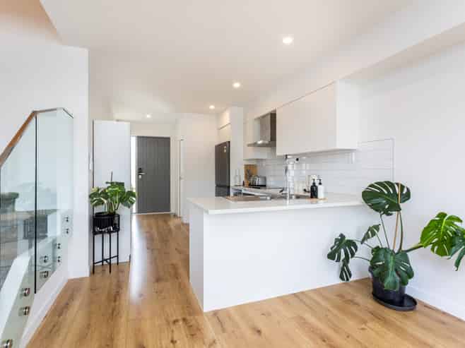 1B Kororo Street, Northcote