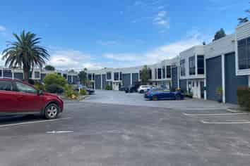 A13, 8 Henry Rose Place, Rosedale, Auckland