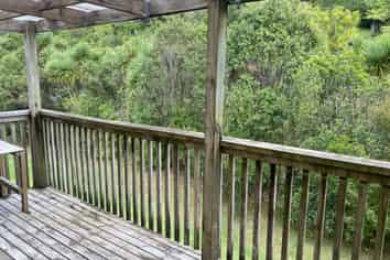 A13, 8 Henry Rose Place, Rosedale, Auckland