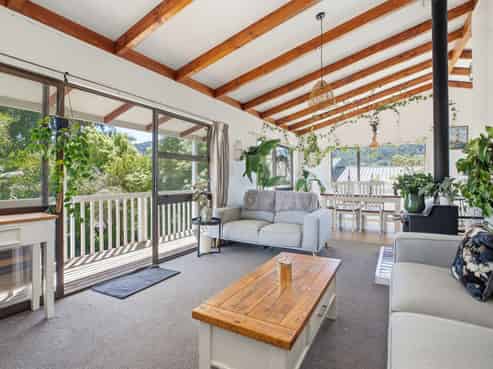 119 Lowe Avenue, Thames