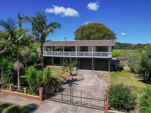 119 Lowe Avenue, Thames