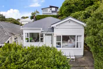 11 Bruce Avenue, Brooklyn