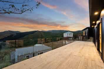 4B Columbia Way, Kingston