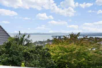 4 Haseler Crescent, Mellons Bay