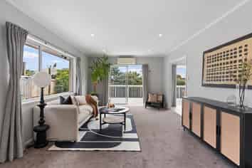 4 Haseler Crescent, Mellons Bay