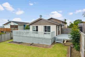 4 Haseler Crescent, Mellons Bay