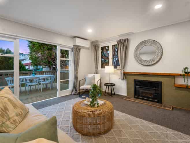 1/12 Selwyn Crescent, Forrest Hill