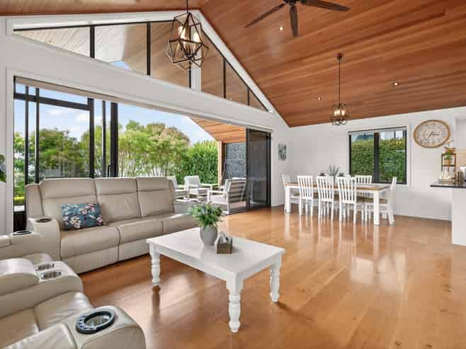 100 Condor Drive, Pyes Pa