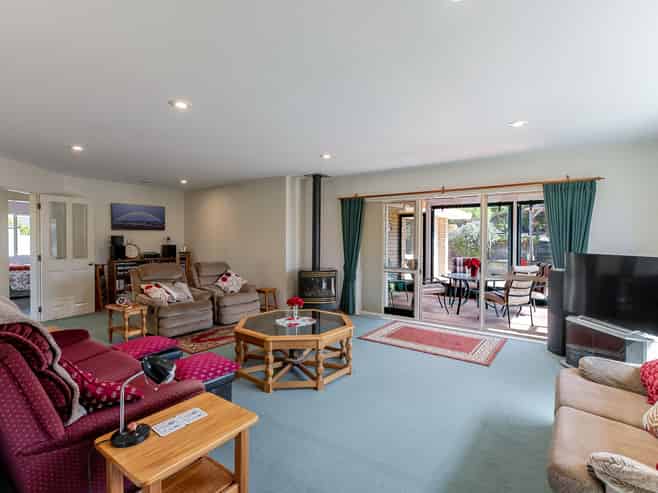 8 San Vito Place, Paraparaumu Beach