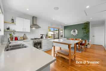 51 Torino Street, Point England